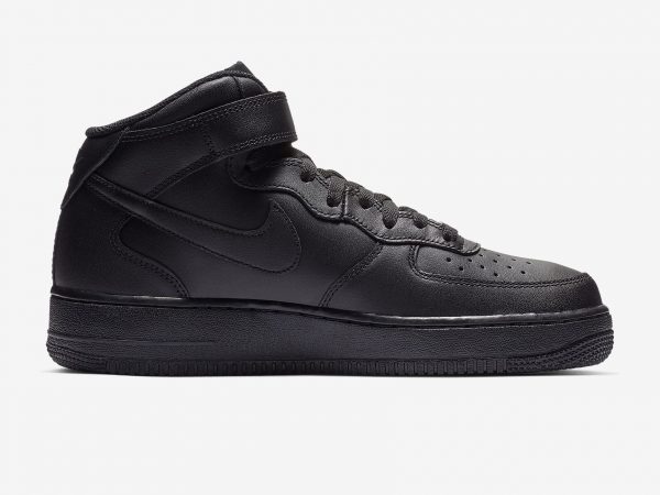 Nike Air Force 1 07 Mid black 105 euro